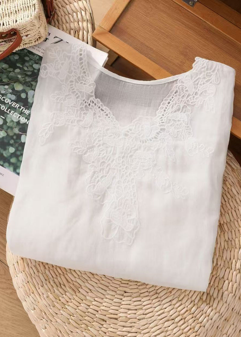 Beautifully Finished Top in a Timeless Design