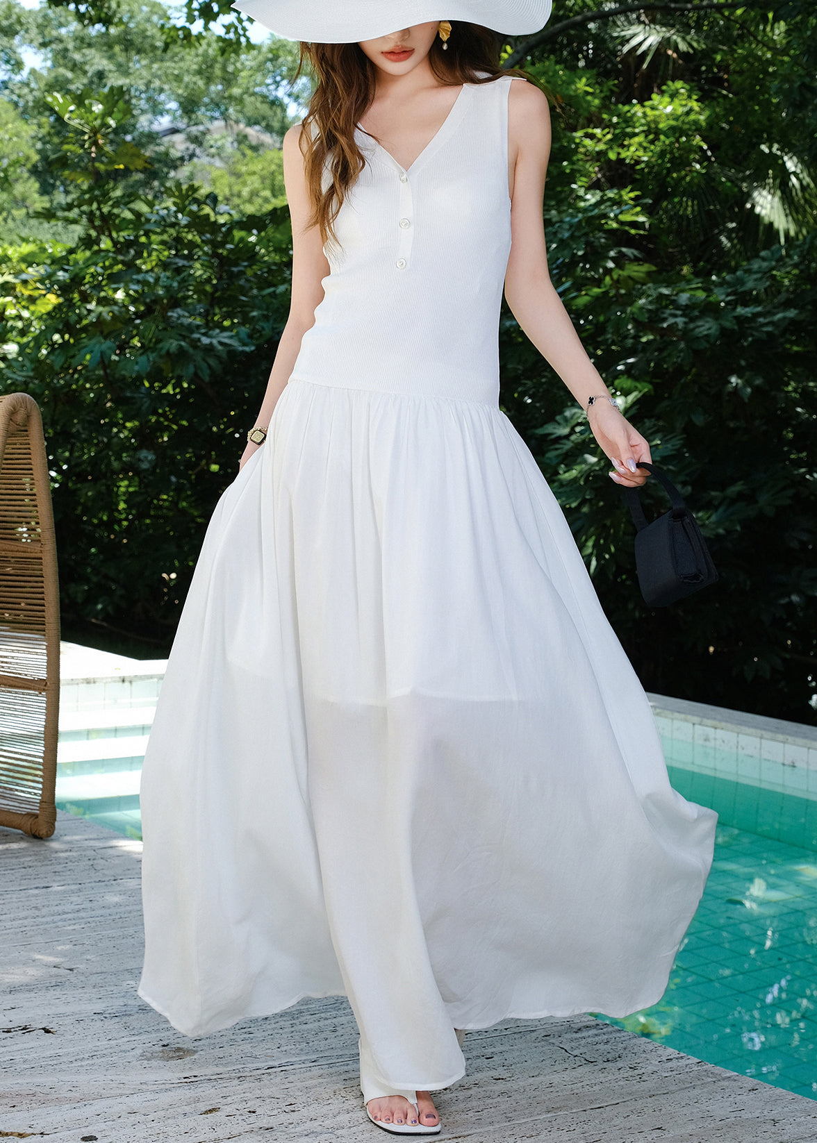 Sophisticated Dress with a Clean Classic Look