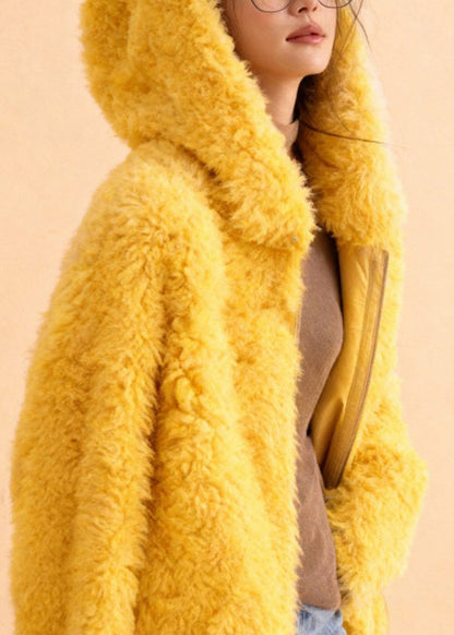 Classic Vintage Coat with a Flattering Fit