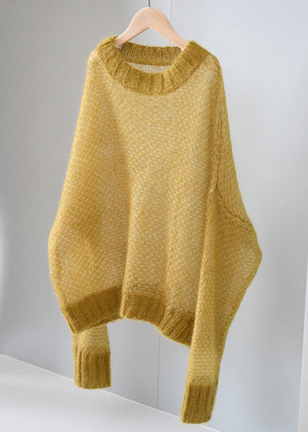 Effortlessly Elegant Top with a Timeless Design