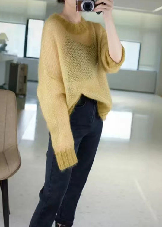 Effortlessly Elegant Top with a Timeless Design