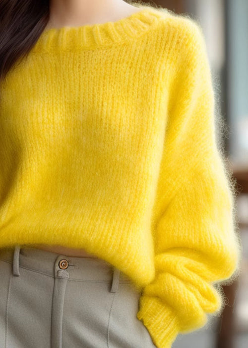Classic Vintage Sweater with a Flattering Fit