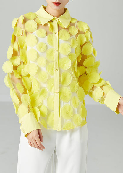 Classic Vintage Blouse with a Flattering Fit