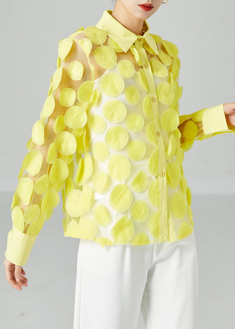Classic Vintage Blouse with a Flattering Fit