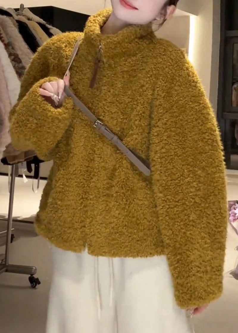 Sophisticated Coat with a Clean Classic Look