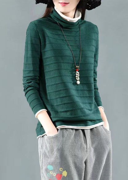 Effortlessly Elegant Garment with a Timeless Design