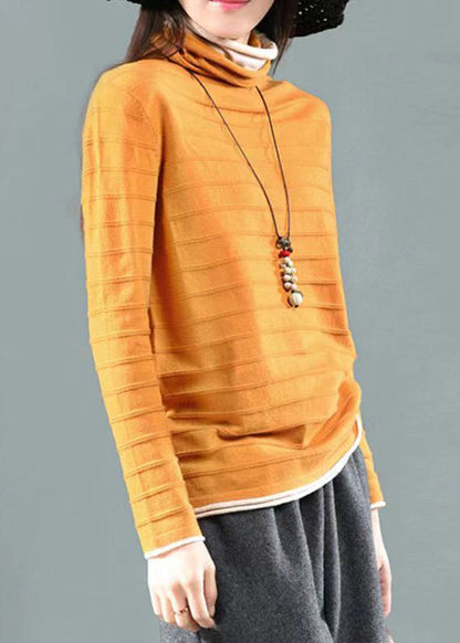 Effortlessly Elegant Garment with a Timeless Design