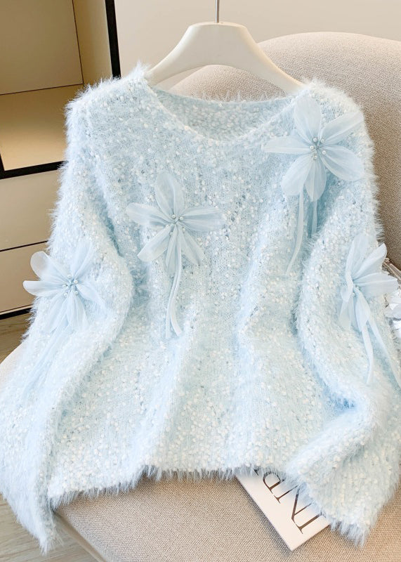 Well Tailored Sweater with a Graceful Silhouette