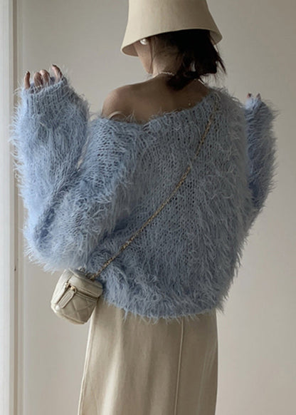 Classic Vintage Sweater with a Flattering Fit