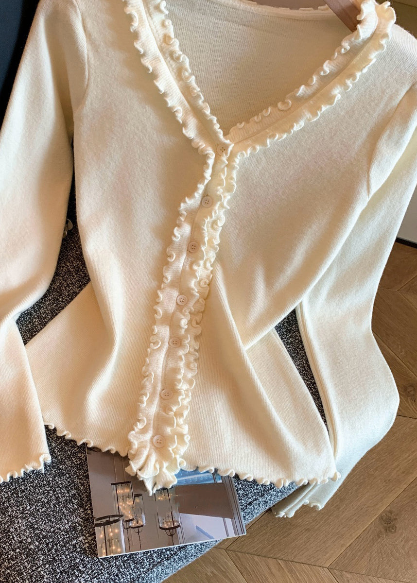 Beautifully Finished Sweater in a Timeless Design