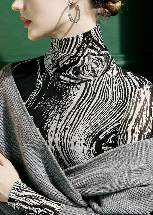 Gracefully Styled Top for Any Occasion