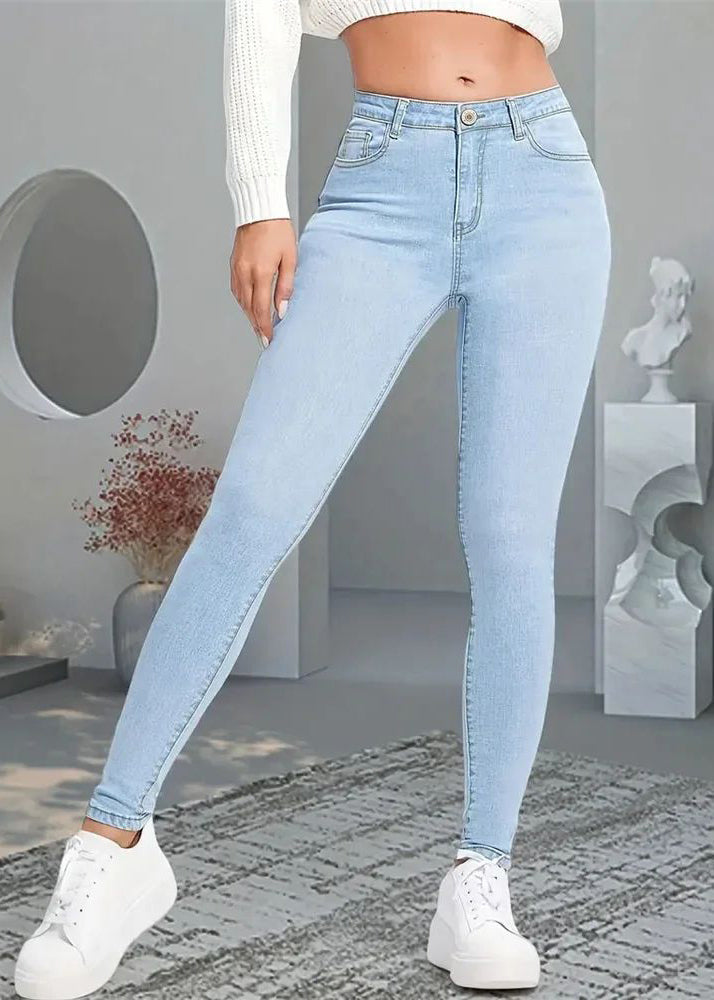 Elegantly Styled Pants for Everyday Wear