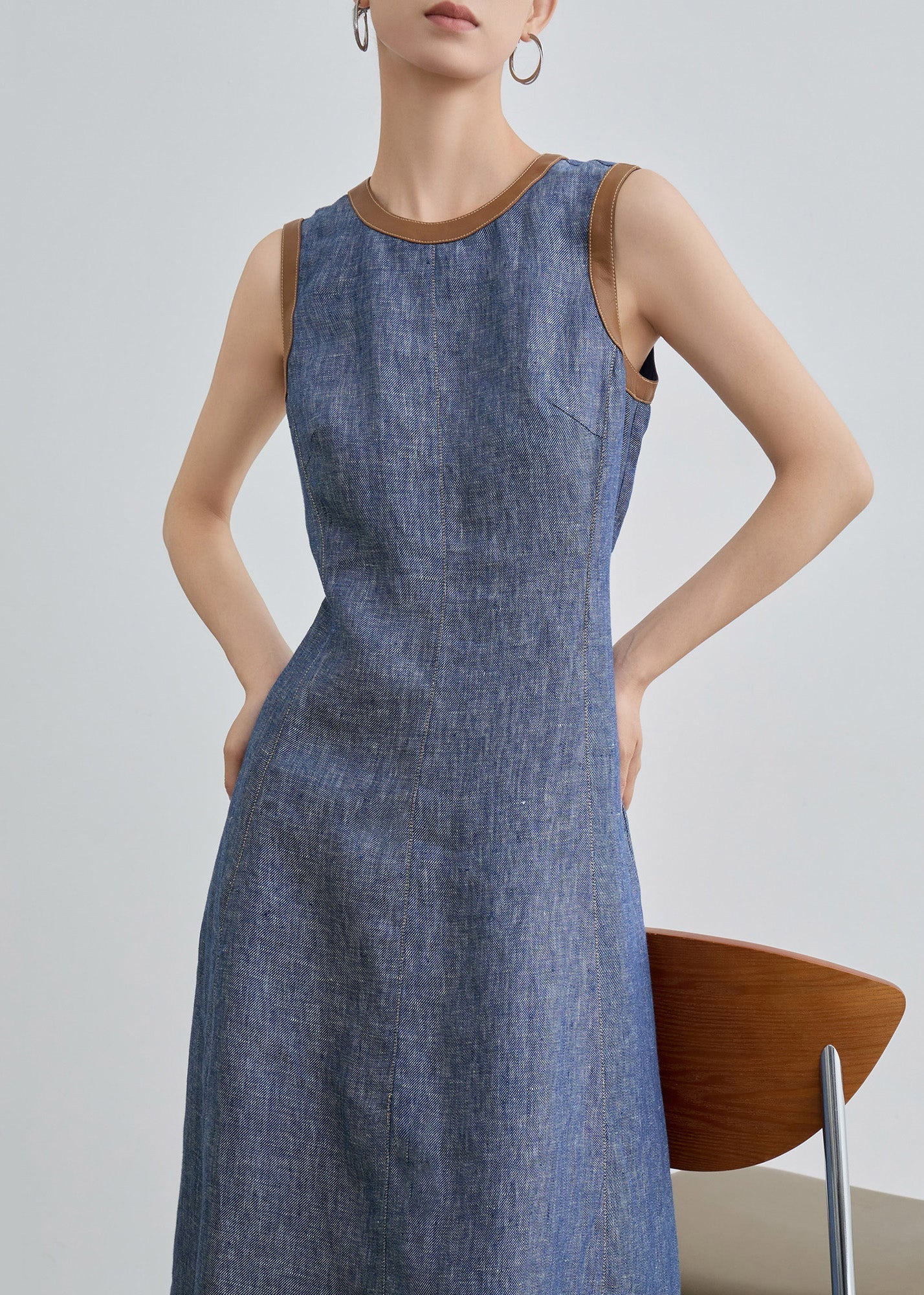 Sophisticated Dress with a Clean Classic Look