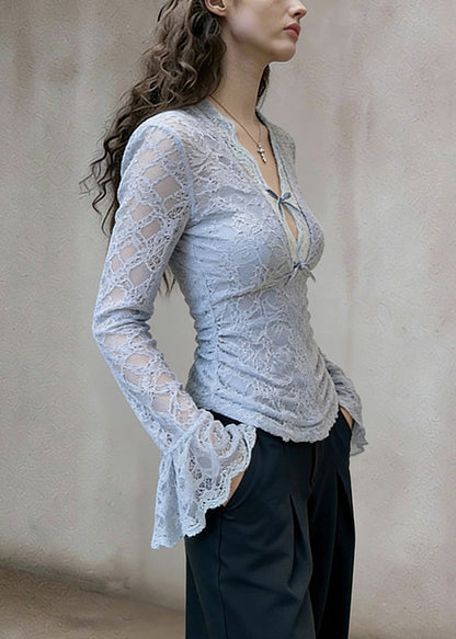Classic Vintage Shirt with a Flattering Fit