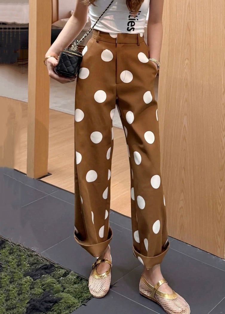 Effortlessly Elegant Pants with a Timeless Design