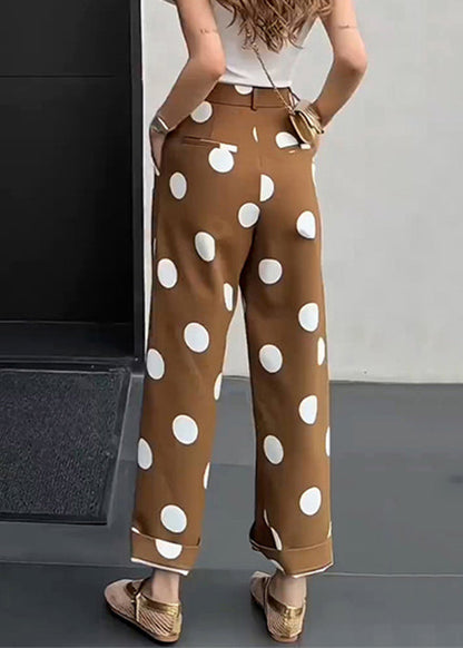 Effortlessly Elegant Pants with a Timeless Design