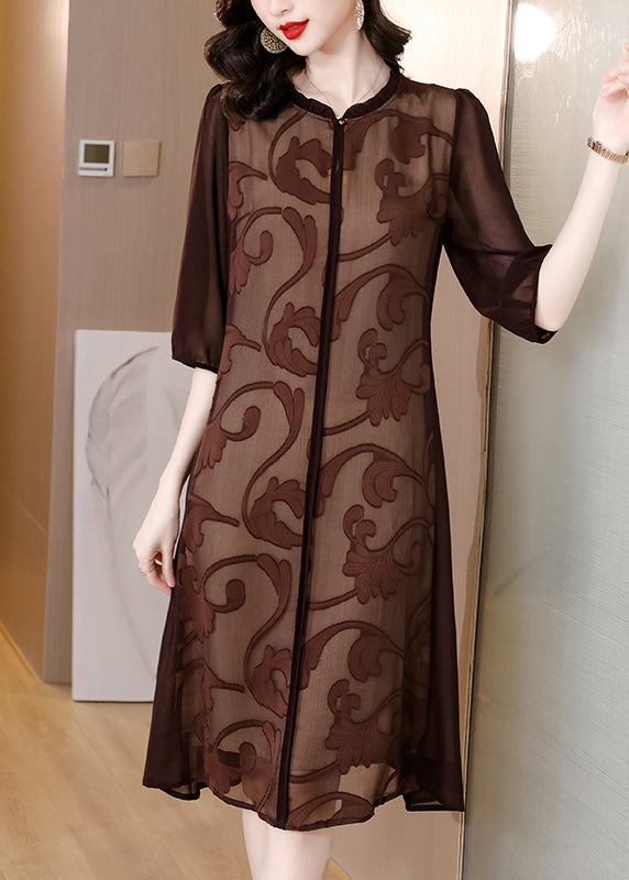 Effortlessly Elegant Dress with a Timeless Design