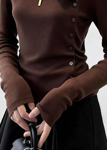 Classic Vintage Shirt with a Flattering Fit