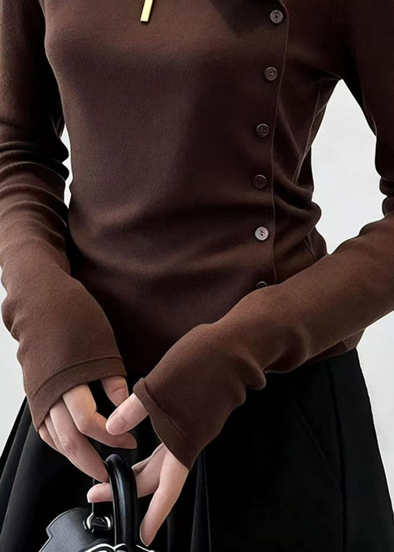 Classic Vintage Shirt with a Flattering Fit