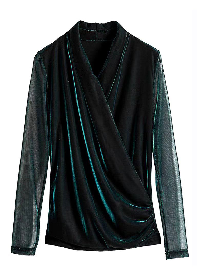 Polished Top with an Effortless Classic Look