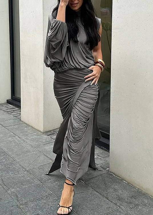 Well Tailored Top with a Graceful Silhouette