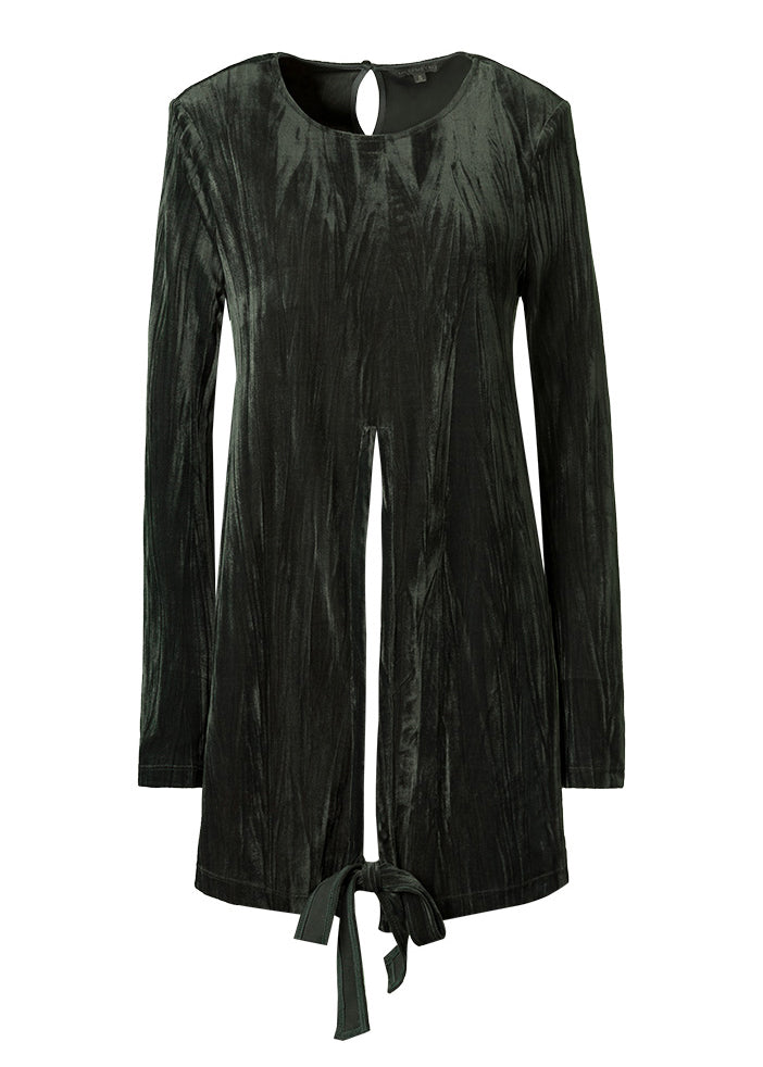 Well Tailored Shirt with a Graceful Silhouette