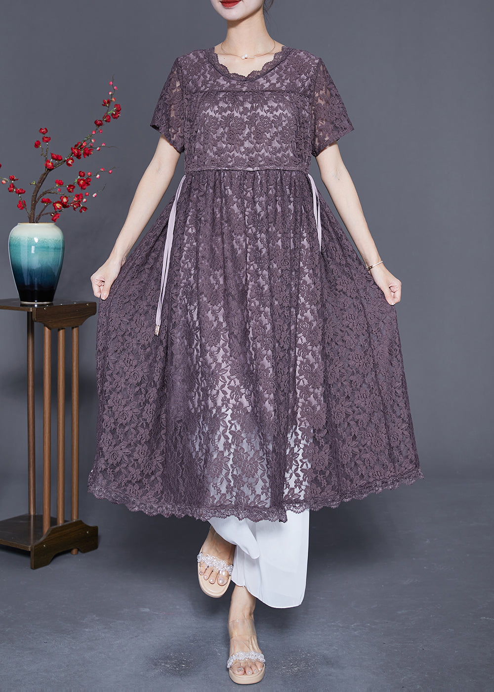 Well Tailored Dress with a Graceful Silhouette
