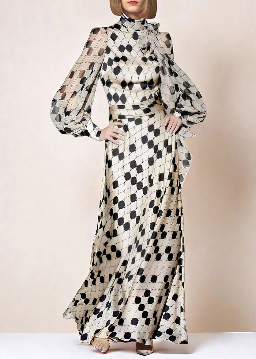Beautifully Finished Dress in a Timeless Design