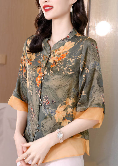 Elegantly Styled Blouse for Everyday Wear