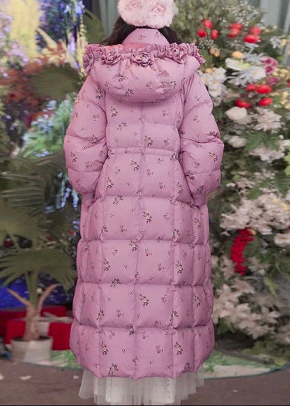 Well Tailored Coat with a Graceful Silhouette