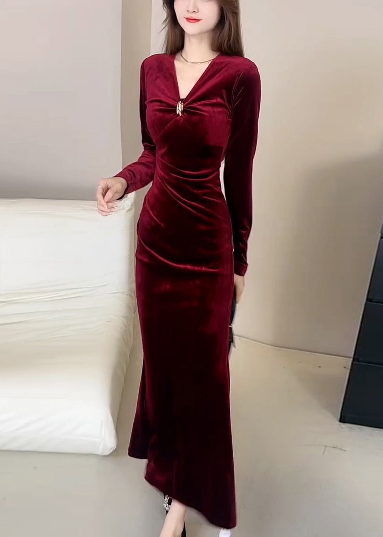 Sophisticated Dress with a Clean Classic Look