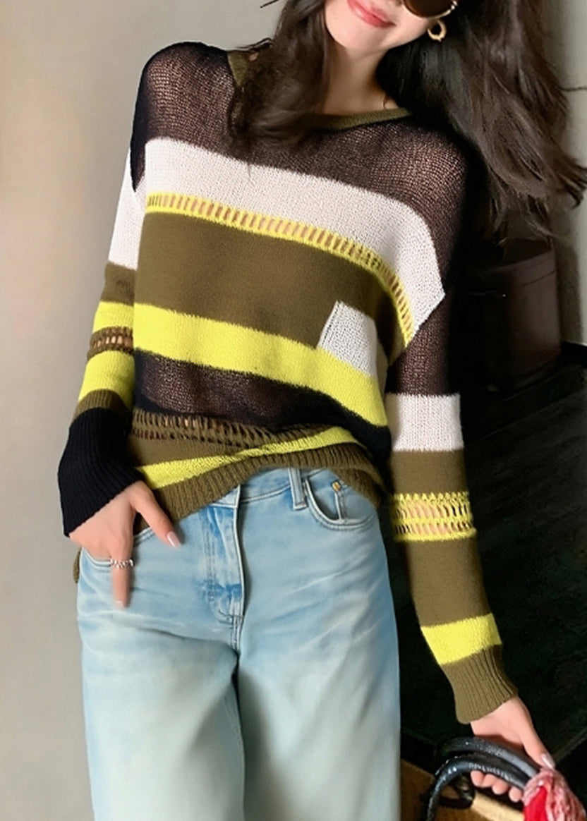 Well Tailored Sweater with a Graceful Silhouette