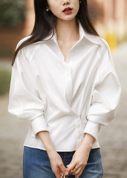 Classic Vintage Shirt with a Flattering Fit