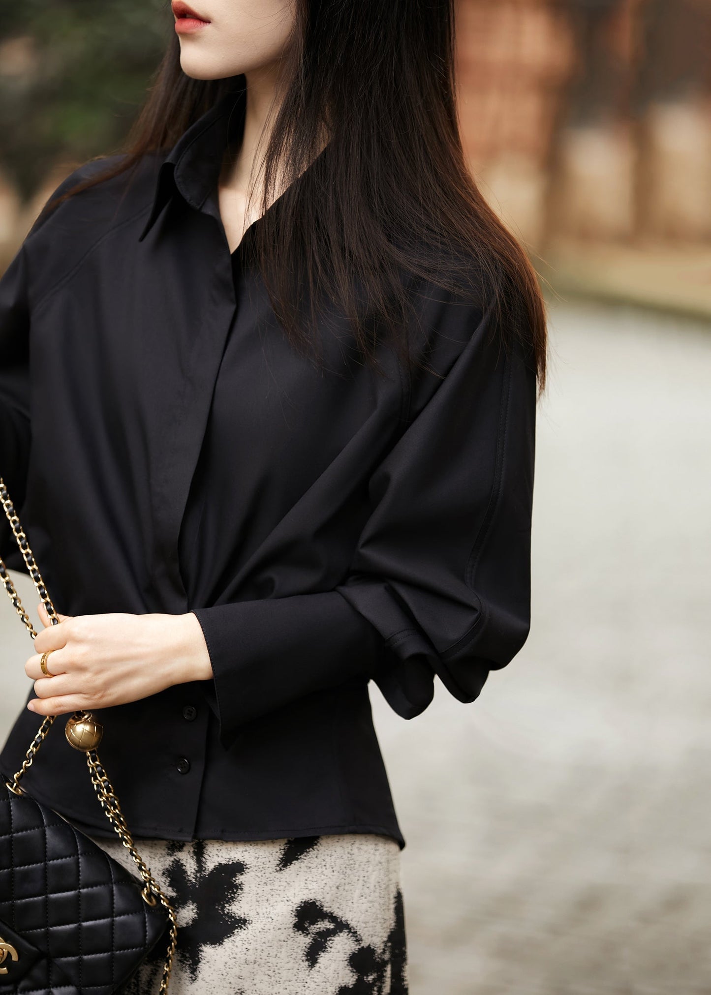 Classic Vintage Shirt with a Flattering Fit