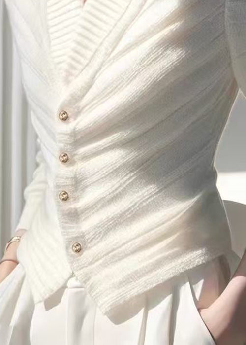 Classic Vintage Cardigan with a Flattering Fit