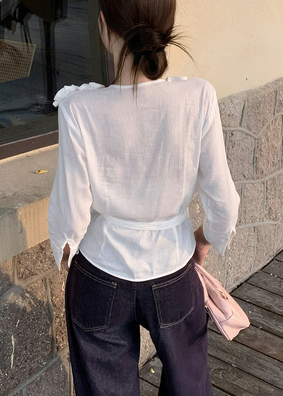 Elegantly Styled Shirt for Everyday Wear