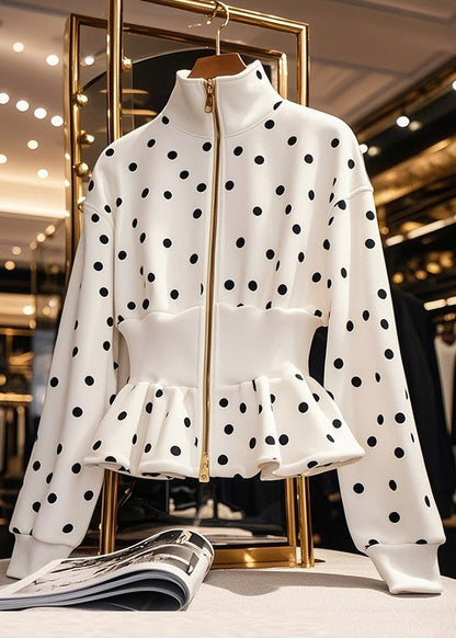 Elegantly Styled Coat for Everyday Wear