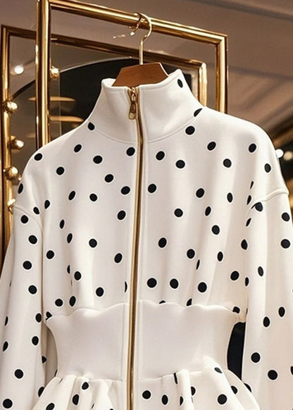 Elegantly Styled Coat for Everyday Wear