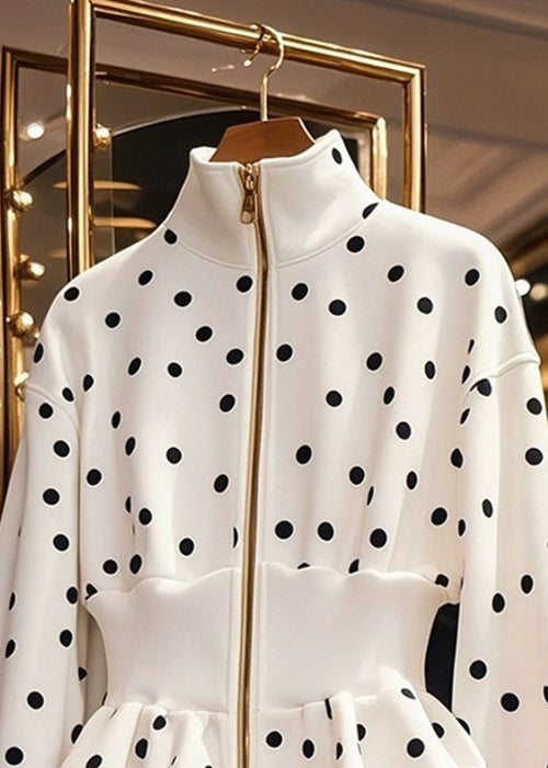 Elegantly Styled Coat for Everyday Wear