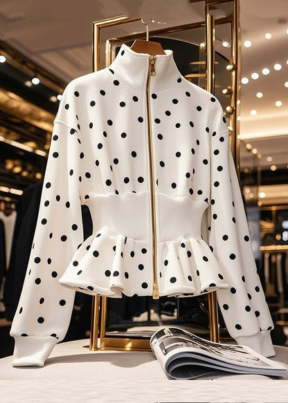 Elegantly Styled Coat for Everyday Wear