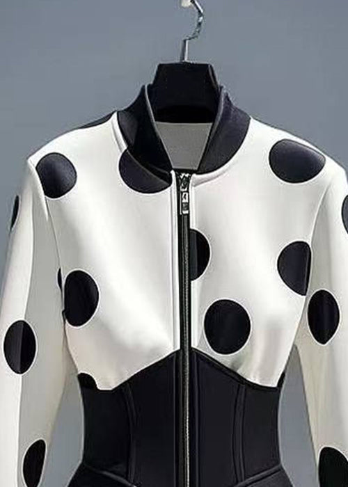 Sophisticated Coat with a Clean Classic Look
