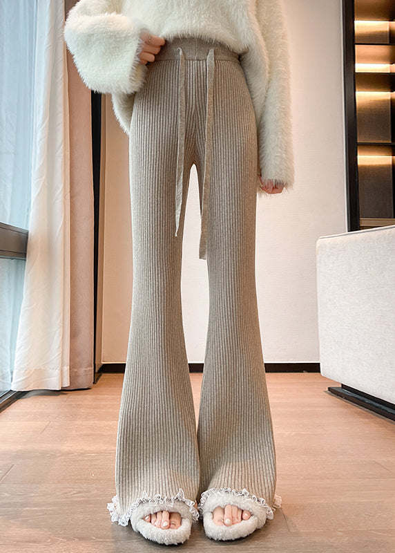 Sophisticated Trousers with a Clean Classic Look