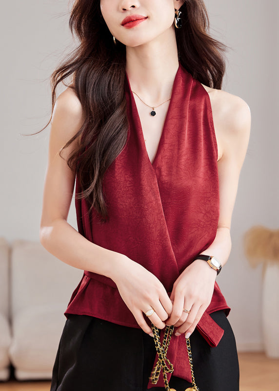 Effortlessly Elegant Garment with a Timeless Design