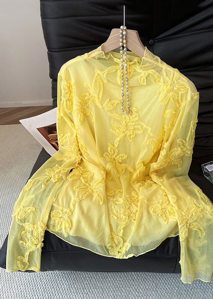 Classic Vintage Shirt with a Flattering Fit