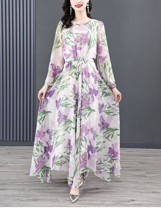A Vintage Style Dress with Delicate Timeless Details