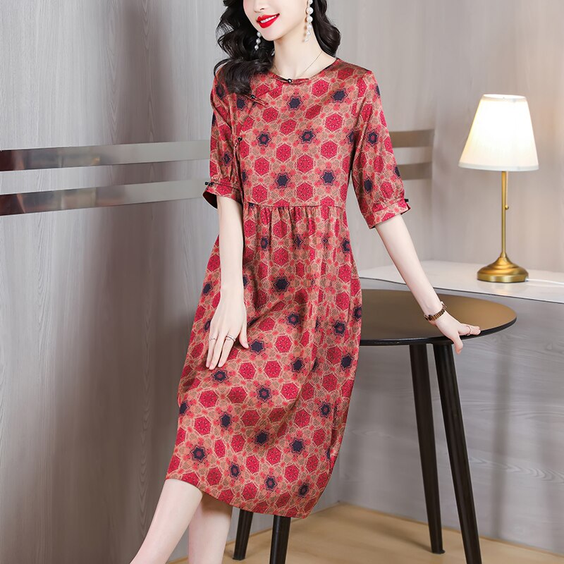 Classic Vintage & Enduringly Stylish Dress