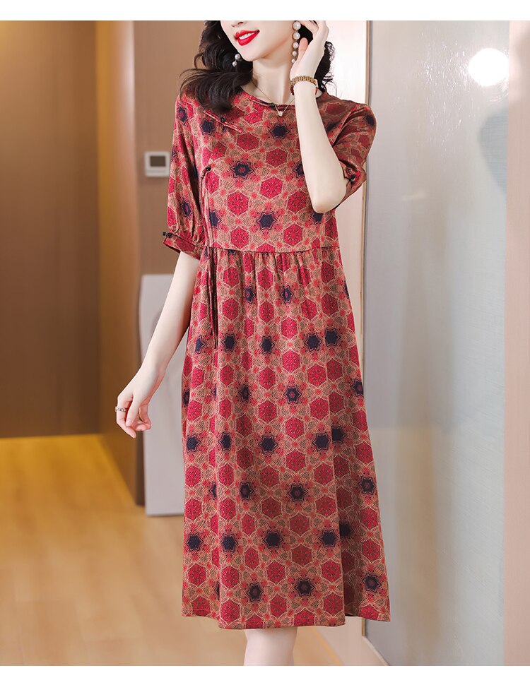 Classic Vintage & Enduringly Stylish Dress