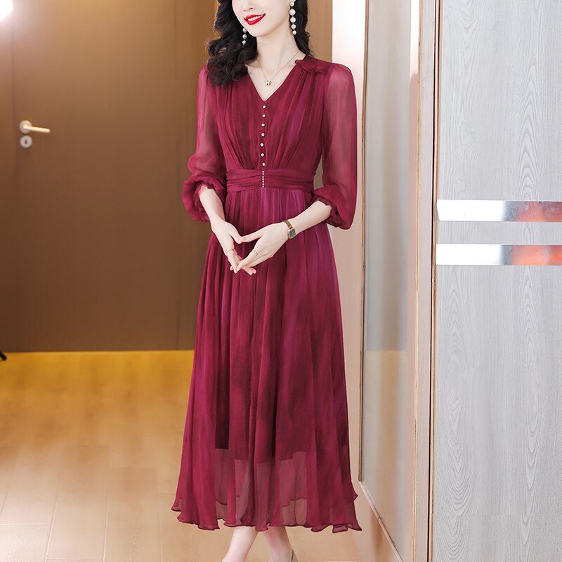 Gracefully Styled Dress for Any Occasion