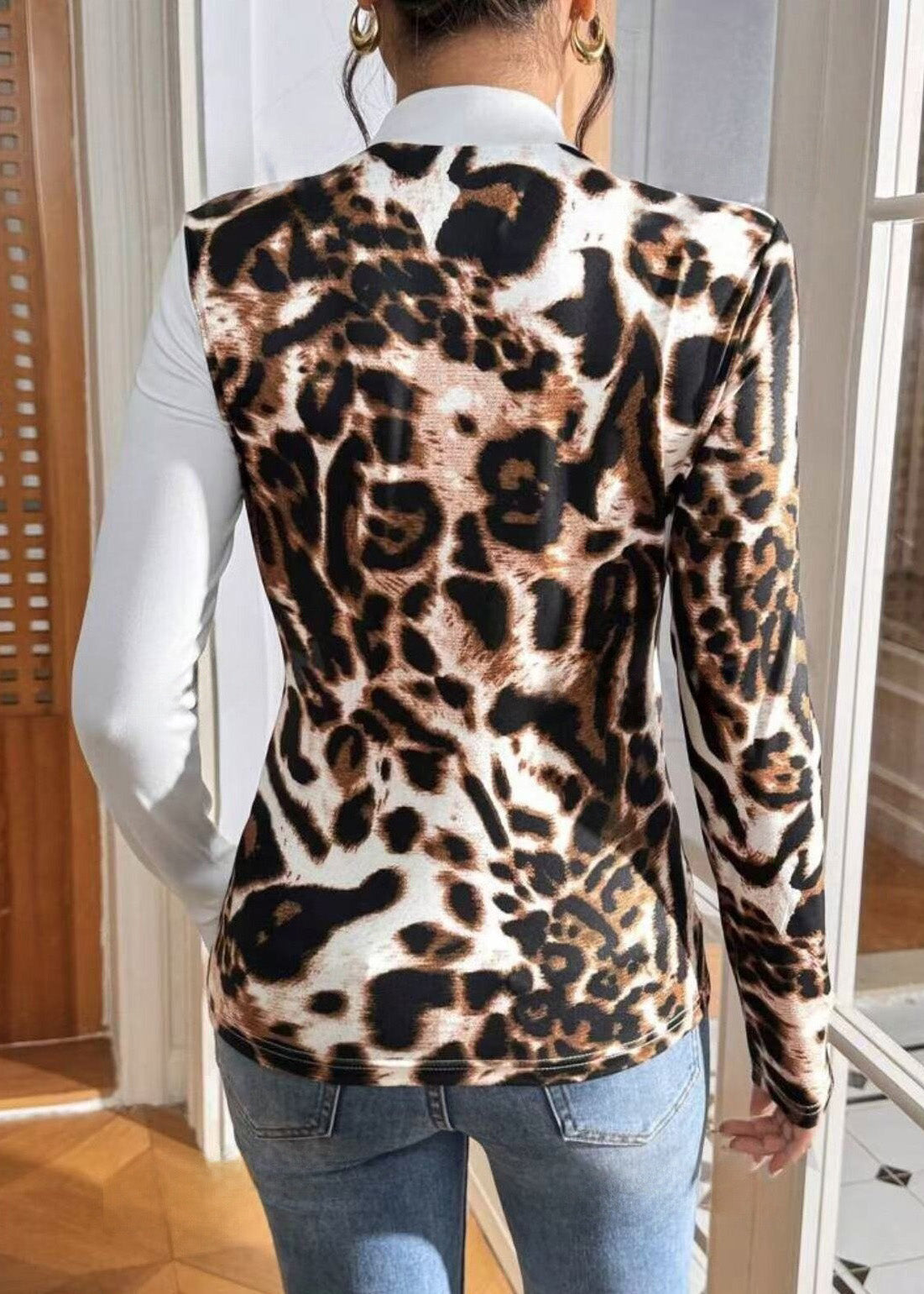 Beautifully Finished T-Shirt in a Timeless Design
