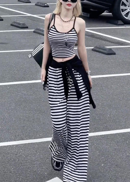Well Tailored Pants with a Graceful Silhouette